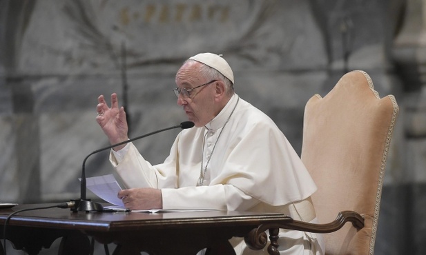 Papież: Kapłan jest pasterzem, nie inspektorem