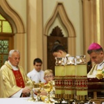 Ostatnie pożegnanie śp. ks. inf. Stanisława Dadaka w Wilamowicach