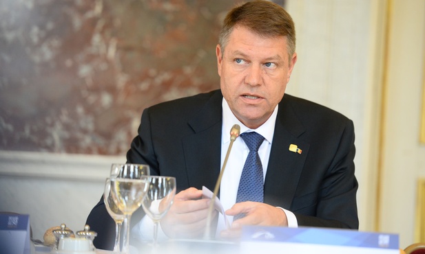 Prezydent Iohannis poparł polski rząd w sporze z KE