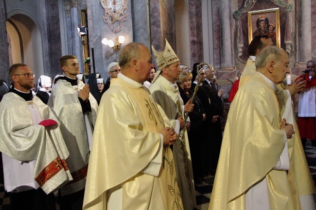 Koronacja obrazu Świętej Rodziny "Salus Infirmorum" u bonifratrów