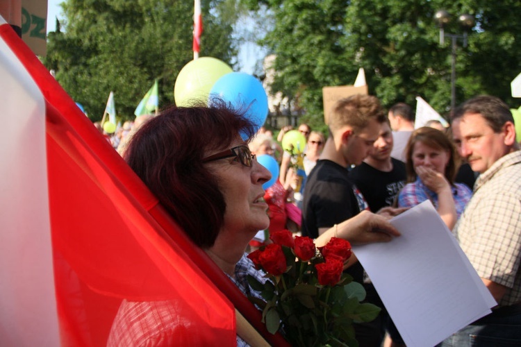 Festiwalowa manifestacja przeciw powiększeniu Opola kosztem gmin