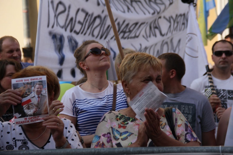 Festiwalowa manifestacja przeciw powiększeniu Opola kosztem gmin