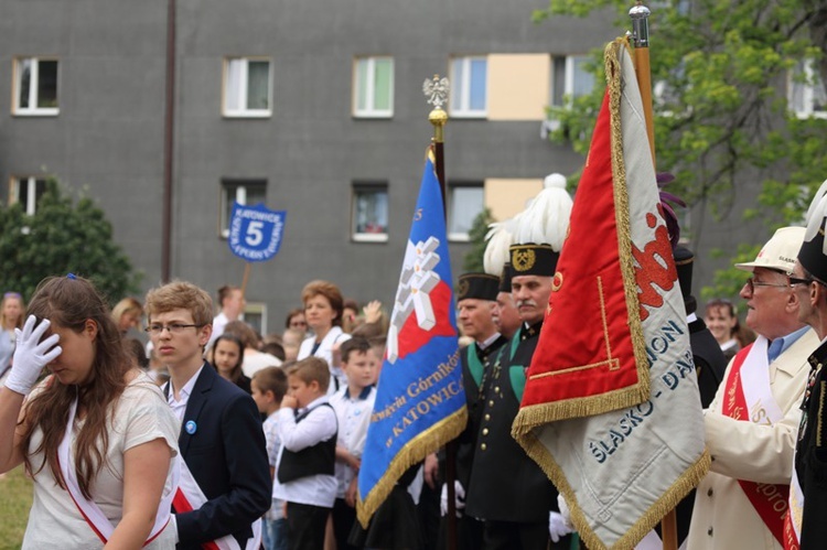 Szkoła im. Dziewięciu z Wujka