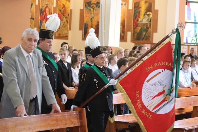 Szkoła im. Dziewięciu z Wujka