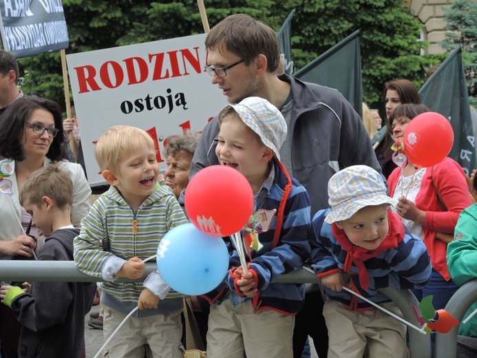 III Marsz dla Życia i Rodziny w Bielsku-Białej - 2016