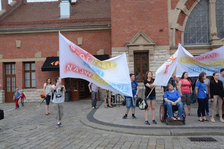 Flash mob wolontariuszy ŚDM