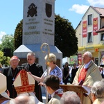 Poświęcenie pomnika św. abp. Bilczewskiego w Wilamowicach