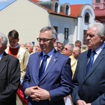 Poświęcenie pomnika św. abp. Bilczewskiego w Wilamowicach