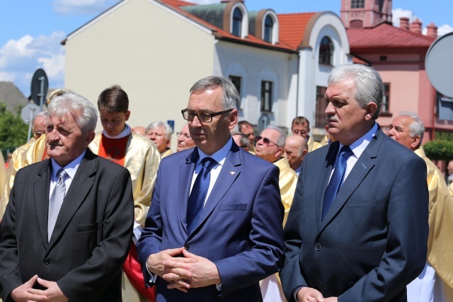 Poświęcenie pomnika św. abp. Bilczewskiego w Wilamowicach