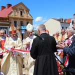 Poświęcenie pomnika św. abp. Bilczewskiego w Wilamowicach