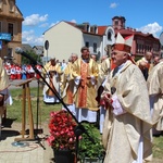 Poświęcenie pomnika św. abp. Bilczewskiego w Wilamowicach