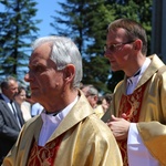 Poświęcenie pomnika św. abp. Bilczewskiego w Wilamowicach