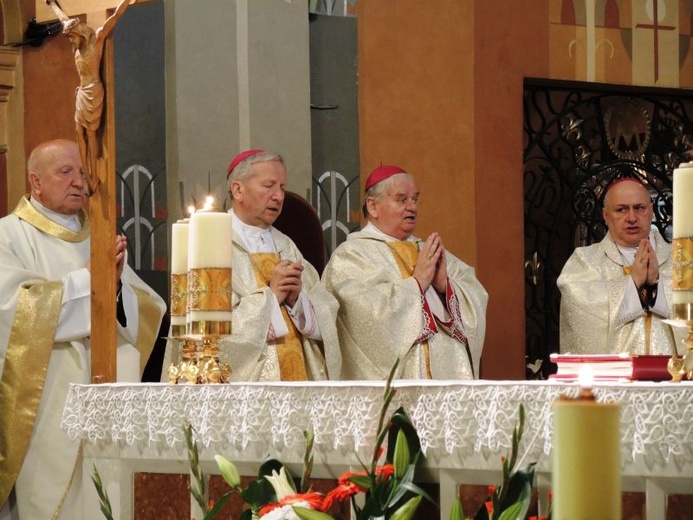 Pożegnanie Znaków Miłosierdzia w katedrze św. Mikołaja w Bielsku-Białej