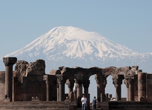 Armenia: Czy wizyta papieża przyniesie pokój?