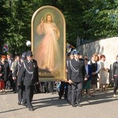 Procesja do kościoła