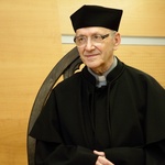 Doktorat h.c. UPJPII dla ks. prof. Michała Hellera