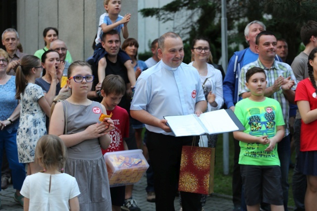 Piknik rodzinny w bielskiej parafii NSPJ 2016