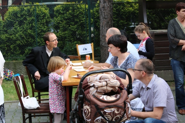 Piknik rodzinny w bielskiej parafii NSPJ 2016