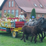 Odsłonięcie głazu bp. Wacława Leszczyńskiego