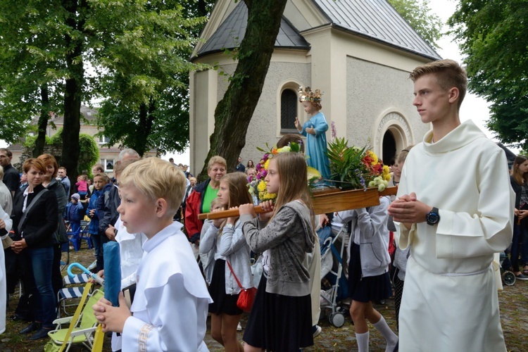 Pielgrzymka dzieci u św. Anny