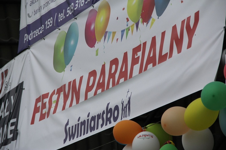 Festyn parafialny w Świniarsku