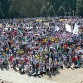 Pielgrzymi z diecezji płockiej pod jasnogórskim szczytem. W tym roku 14 sierpnia  o godz. 9 Mszy św.  na zakończenie pielgrzymki będzie przewodniczył  bp Piotr Libera.  Będzie to również Eucharystia wdzięczności  za nawiedzenie obrazu Matki Bożej Jasnogórskiej  w diecezji płockiej.