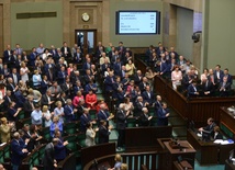 Sejm nie zgodził się na odwołanie szefa MON