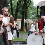 Potyczki, tańce i stragany w Nowym Sączu