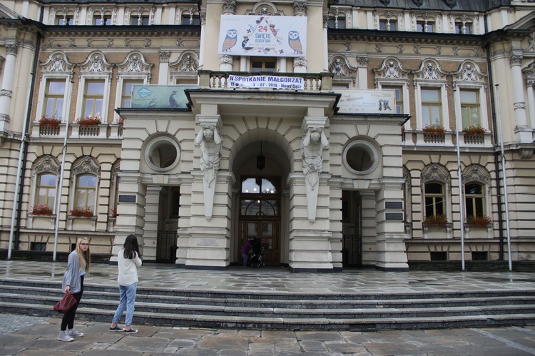 Potyczki, tańce i stragany w Nowym Sączu