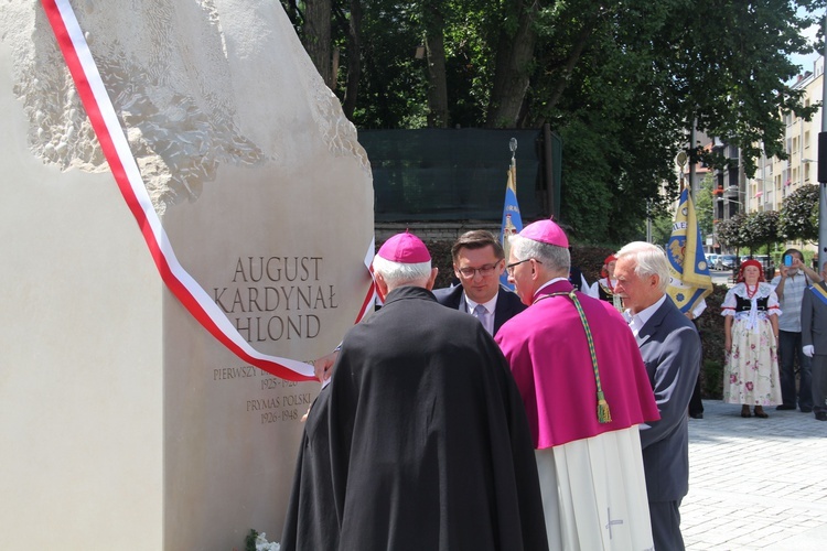 Odsłonięcie pomnika kard. A. Hlonda w Katowicach (cz. I)