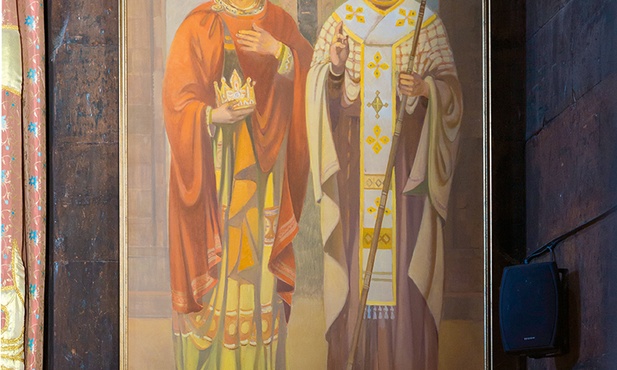 Kat i ofiara, król Trdat i Grzegorz Oświeciciel zostali kanonizowani przez Ormiański Kościół Apostolski.