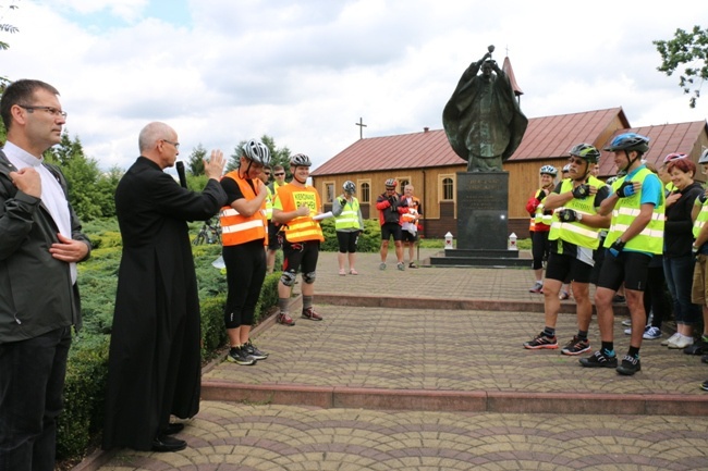 Pielgrzymka rowerowa AK na Jasną Górę