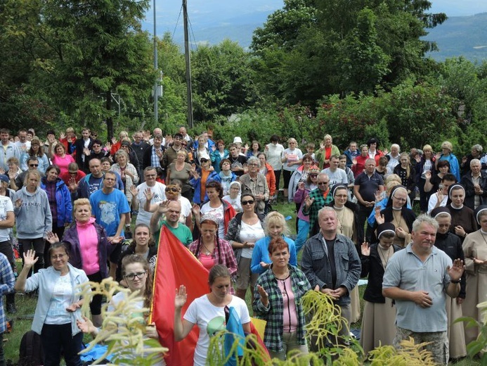 IV Ewangelizacja w Beskidach - Leskowiec /Groń Jana Pawła II