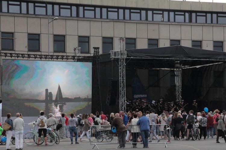 Pokazy wojskowe na Skwerze Kościuszki