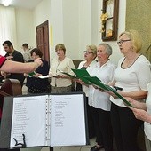 Zespół „Jesienna Gama” podczas Mszy św. w poprawczaku