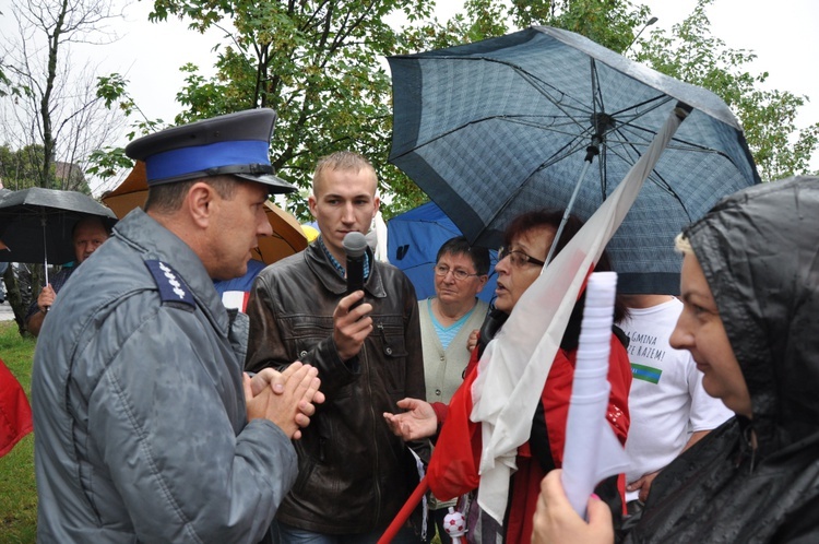 Protest przy Elektrowni Opole