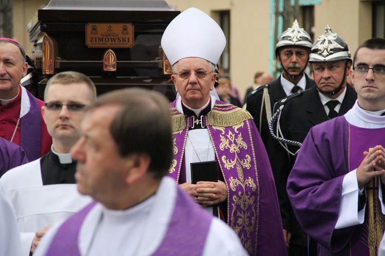 Diecezja tarnowska żegna abp. Z. Zimowskiego