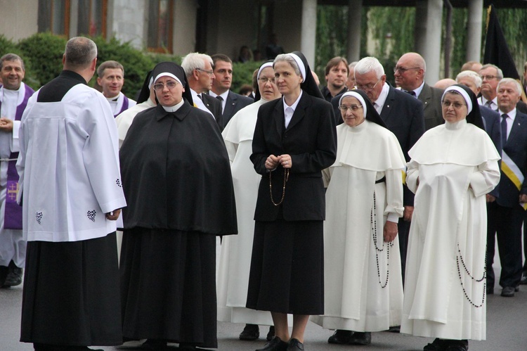 Diecezja tarnowska żegna abp. Z. Zimowskiego