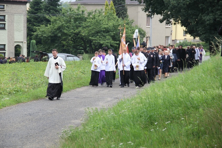 Pogrzeb ks. Adama Łapuszka