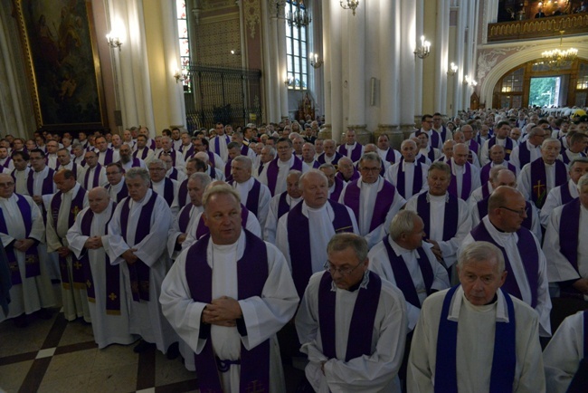 Diecezja radomska żegna śp. abp. Zygmunta Zimowskiego