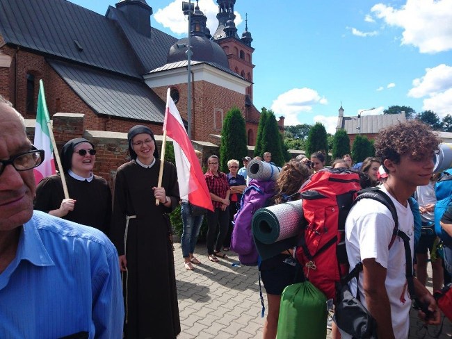 Centrum ŚDM w Zwoleniu wita pielgrzymów