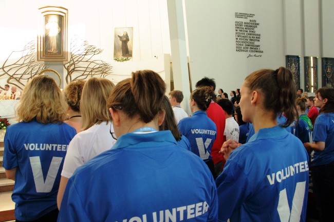 Msza św. dla wolontariuszy ŚDM i koncert "Bądź światłem"