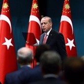 Erdogan wprowadza stan wyjątkowy
