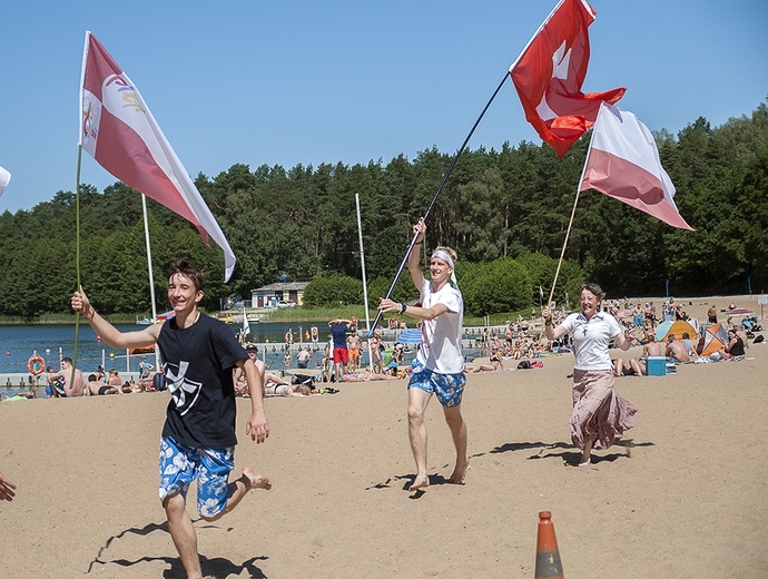 Plażing, smażing i modlitwa