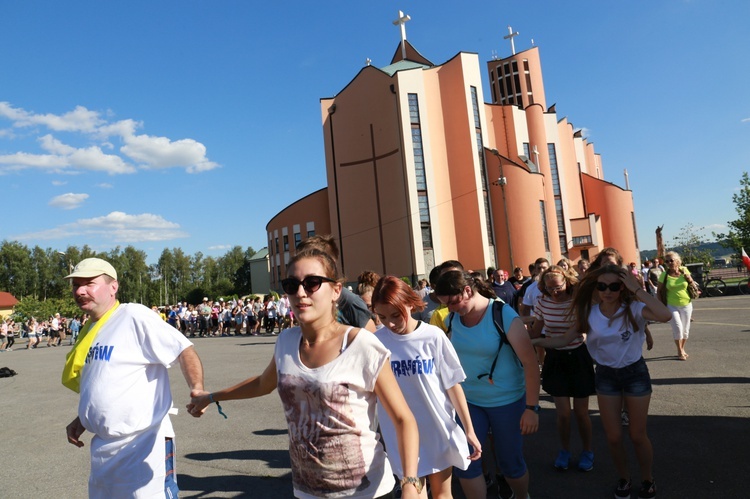 "Festiwal narodów" u Karoliny