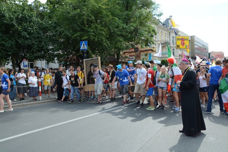 Marsz młodego Kościoła przez Opole