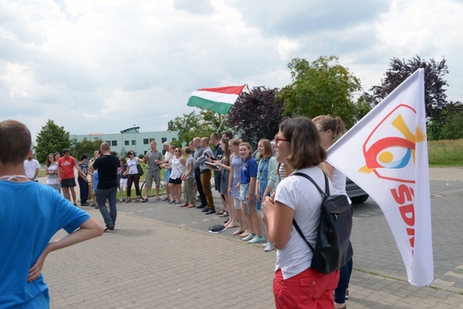 Uczestnicy ŚDM ruszyli z Radomia do Krakowa