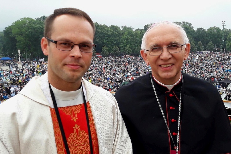 Kapłani warmińscy na Mszy św. z papieżem Franciszkiem.