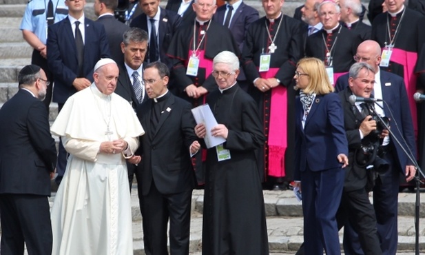 Papież Franciszek podziękował za wspólnie odmówiony psalm rabinowi i księdzu katolickiemu