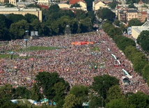 800 tys. uczestników Drogi Krzyżowej z Franciszkiem